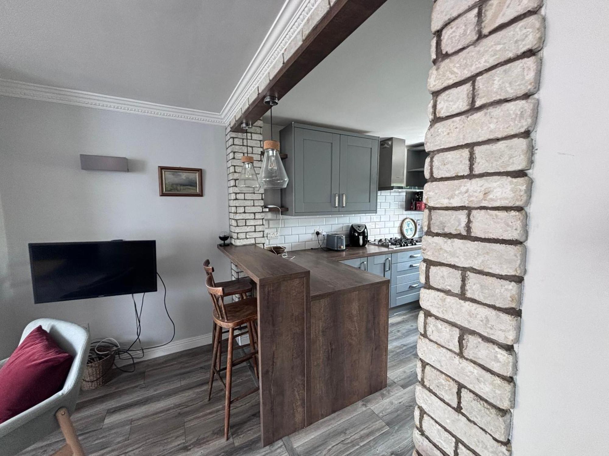 Central, Comfortable And Spacious 4 Bed Duplex Дублін Екстер'єр фото